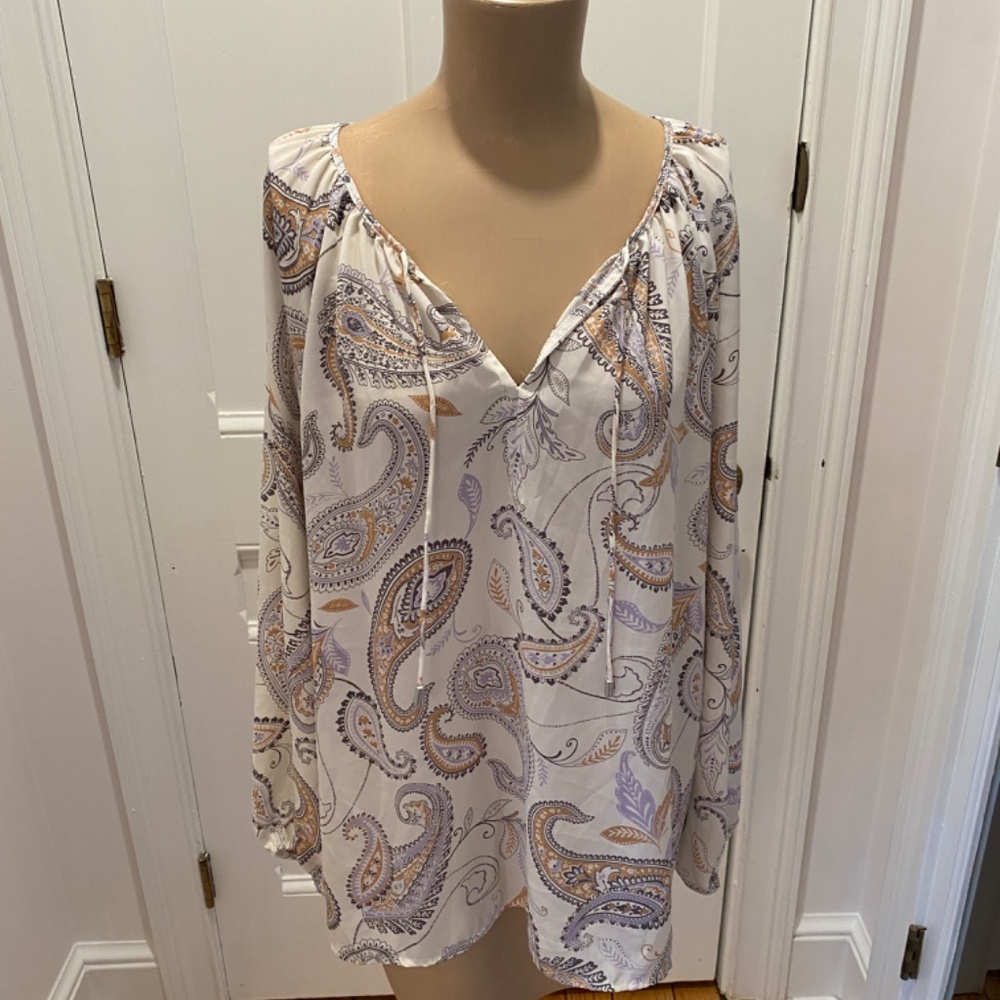 Grace Blouse with White / Gray / Soft Purple Paisley Design‎ - Size 1X